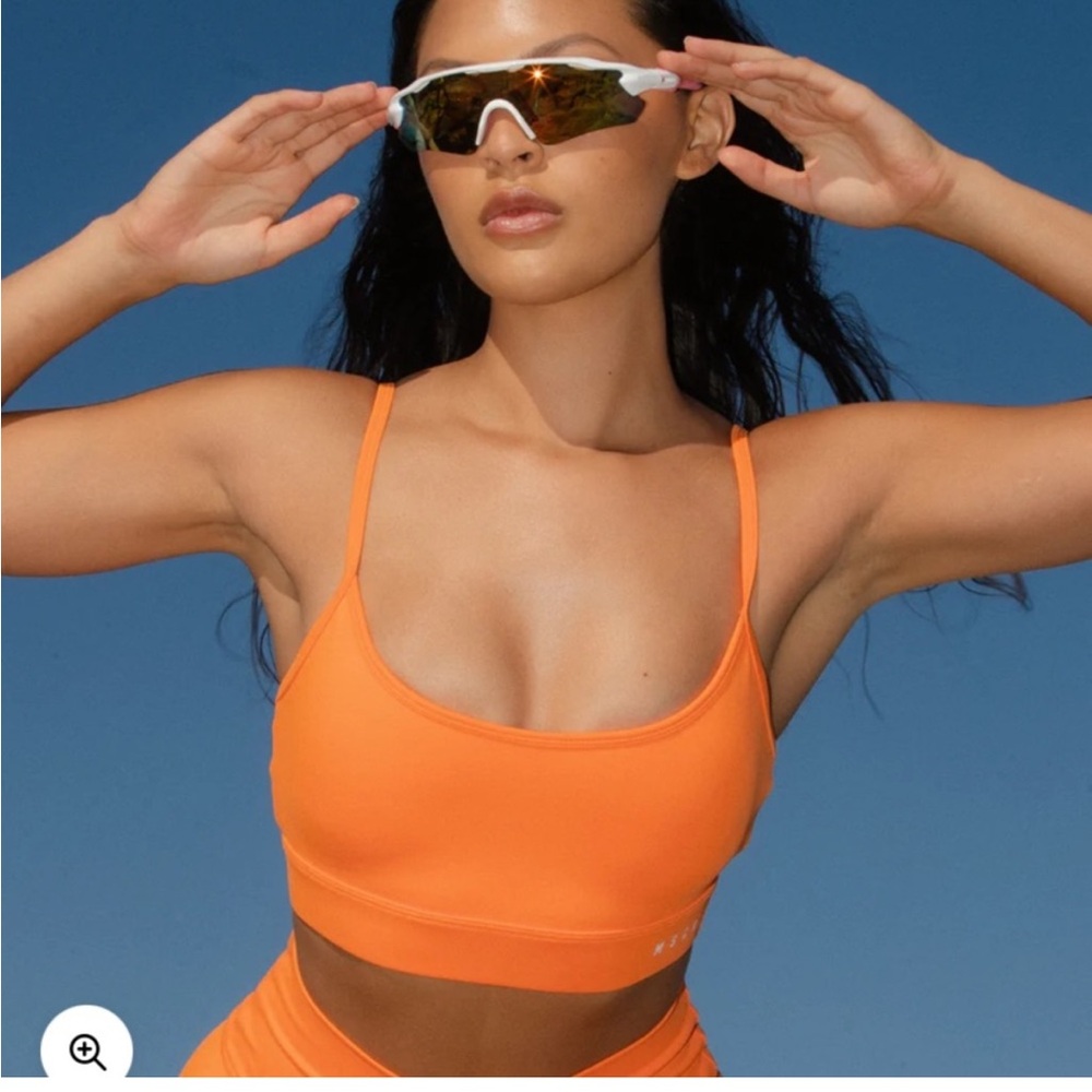 Muscle Republic Tropic Sports Bra in Tangelo Vuori Poppy Orange